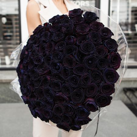 Букет 101 черная бархатная роза